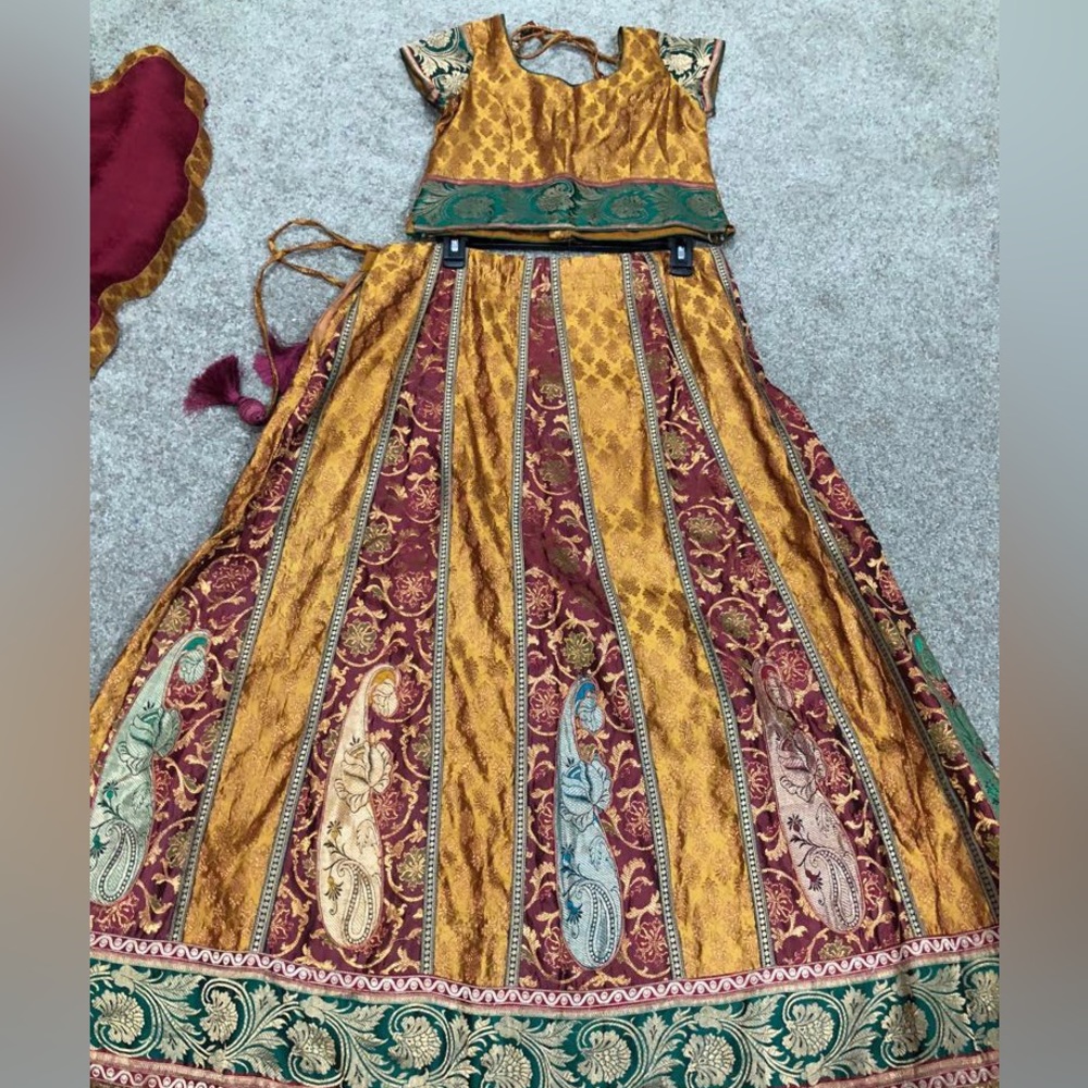 Benarasi lehenga